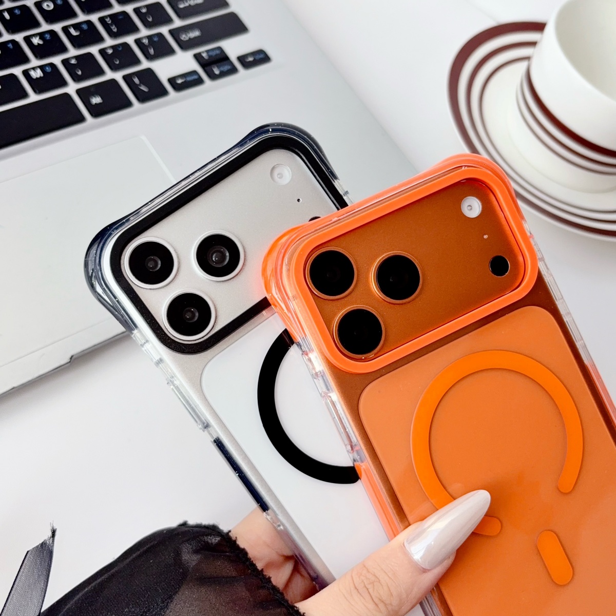 Custodia Magnetica Trasparente - Rugged Armor Case recensione e prezzo