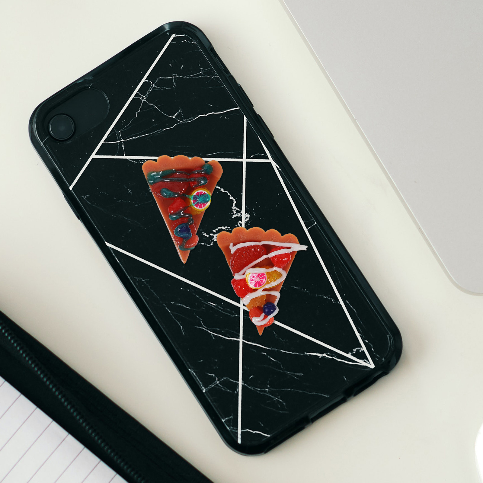3 pezzi di ciondoli a forma di - Phone Cases With Charms recensione e prezzo